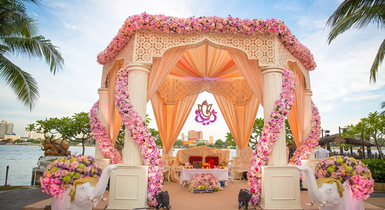 Traditional wedding package in Chennai with ritual coordination and mandapam decoration by Pranaya